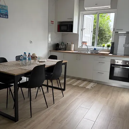 Casa Brumar Al 5707 & Downtown On Foot Feriehus Praia da Vitória